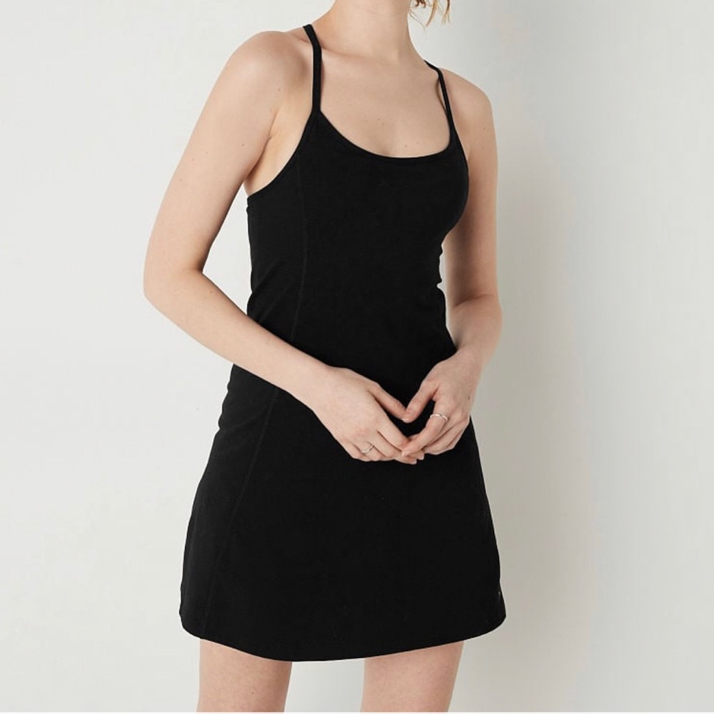 EUC Gap Fit Active Dress w/ Built-in Shelf Bra Shorts, Adjustable Straps, Black